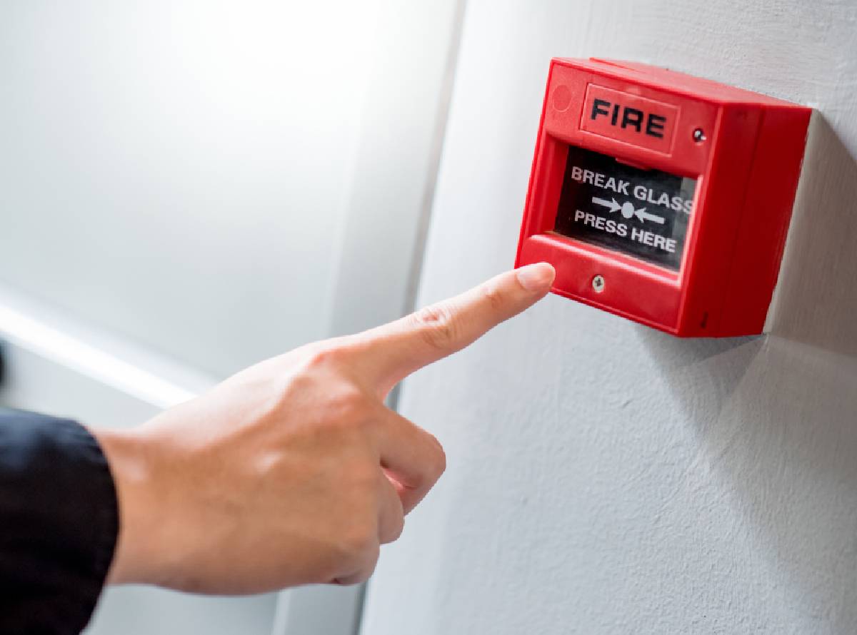 Commercial electrician in Preston and Lancashire